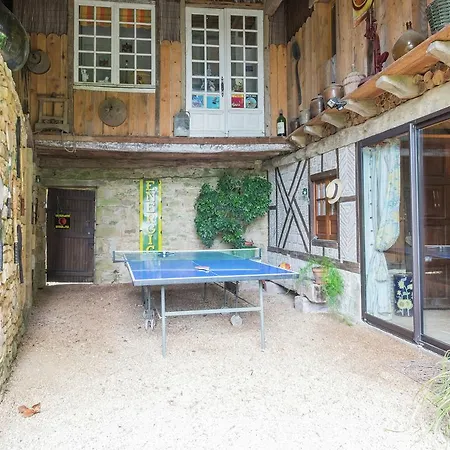 Holiday home Modern In Aquitaine With Pool Nanthiat