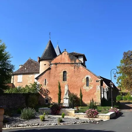 Modern In Aquitaine With Pool Holiday home
